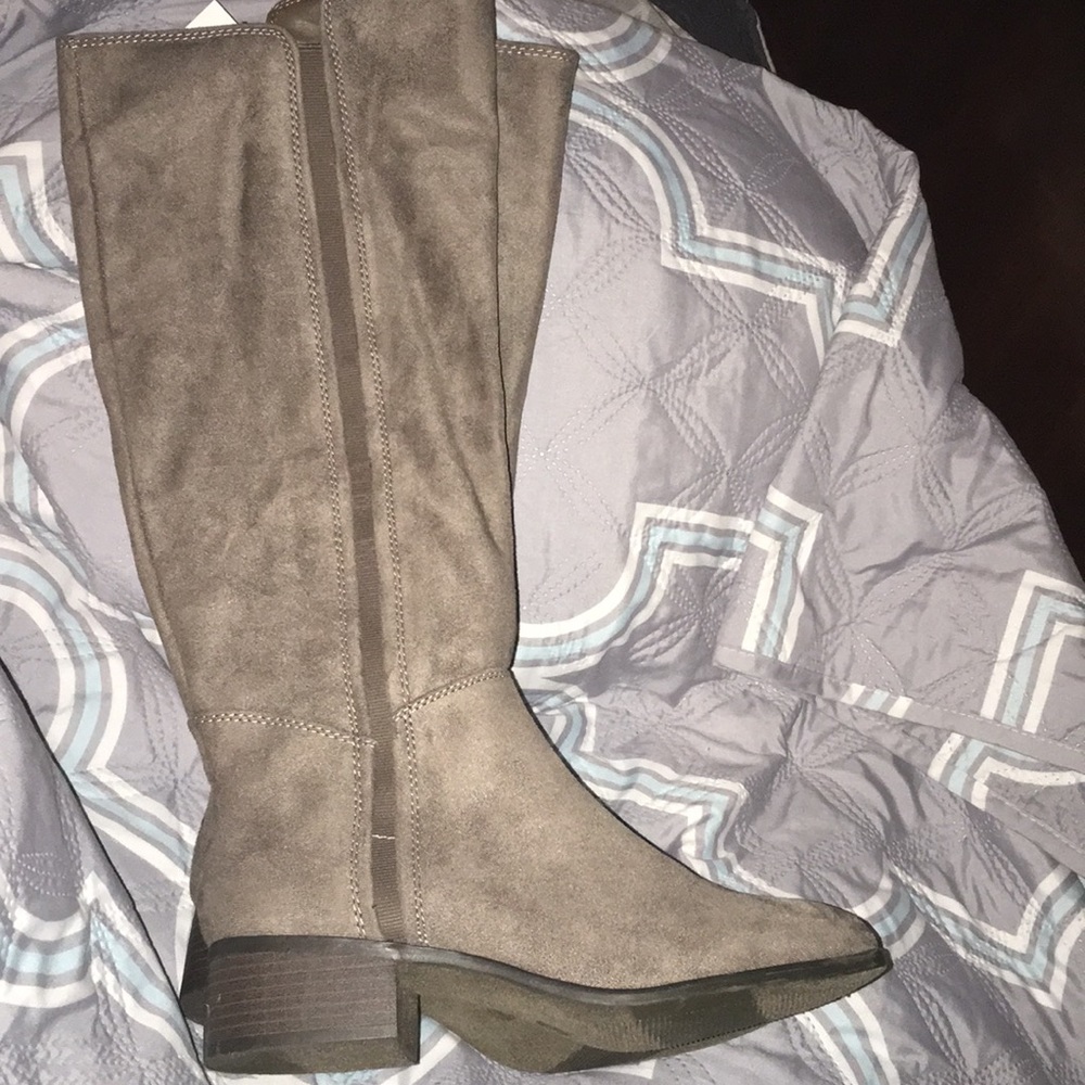 Knee Boots